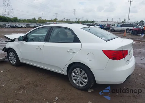 2010 Kia Forte Ex z USA, uszkodzony, nr VIN KNAFU4A2XA5063503